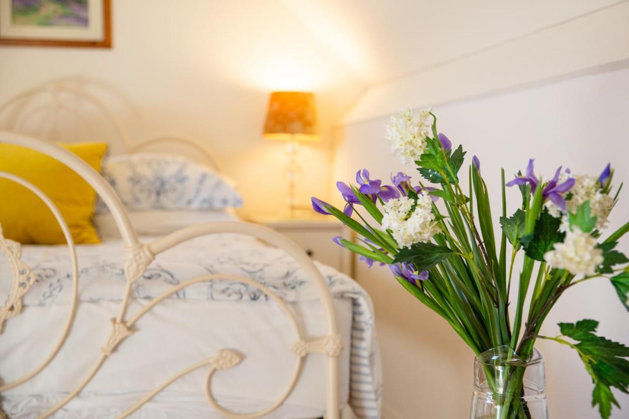 Higher Weddicott Barn Holiday Cottage - Self Catering Chagford Extérieur photo